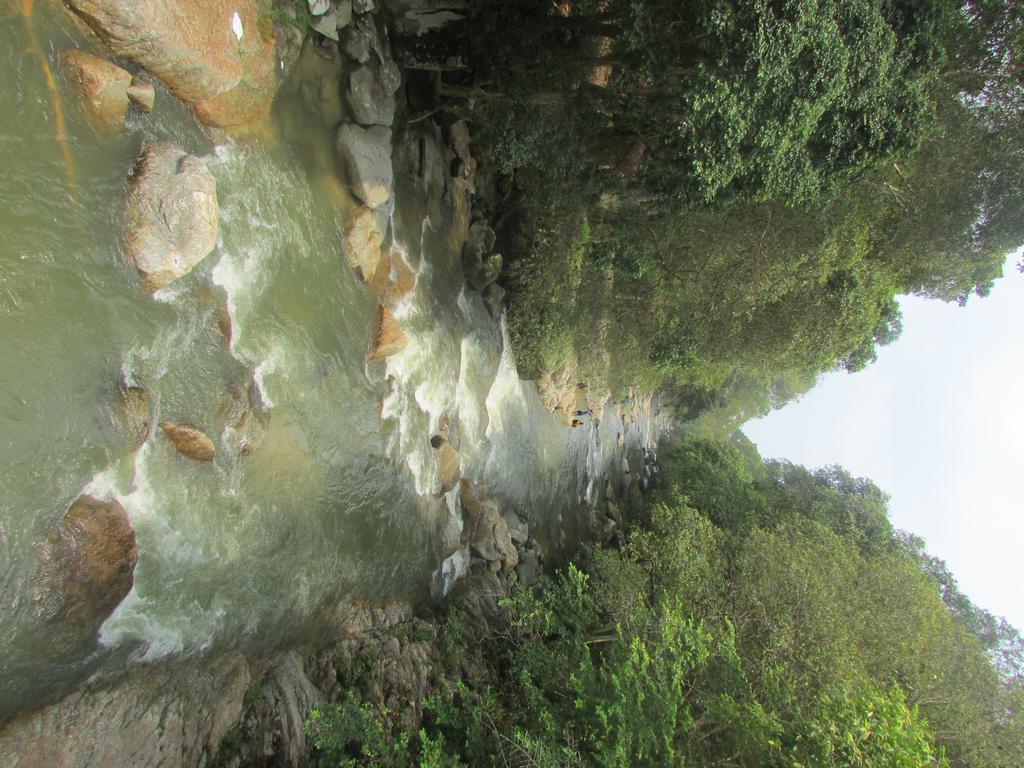 Hotel Zamburger Bentong Buitenkant foto